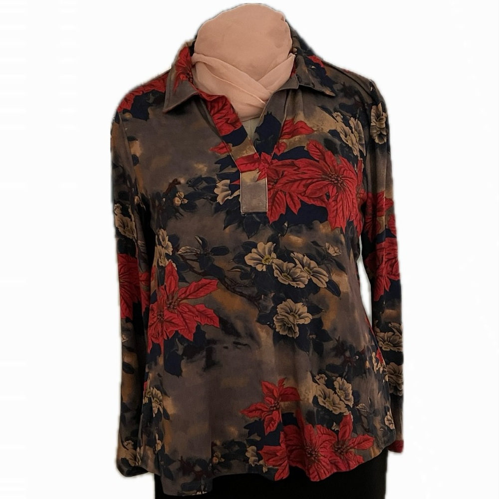 Grace the Perfect Fit Floral Print Women's Top with Poinsettias Large NWOT